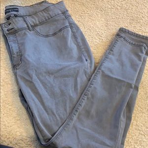Fashion to Figure Skinny pants! Size 2